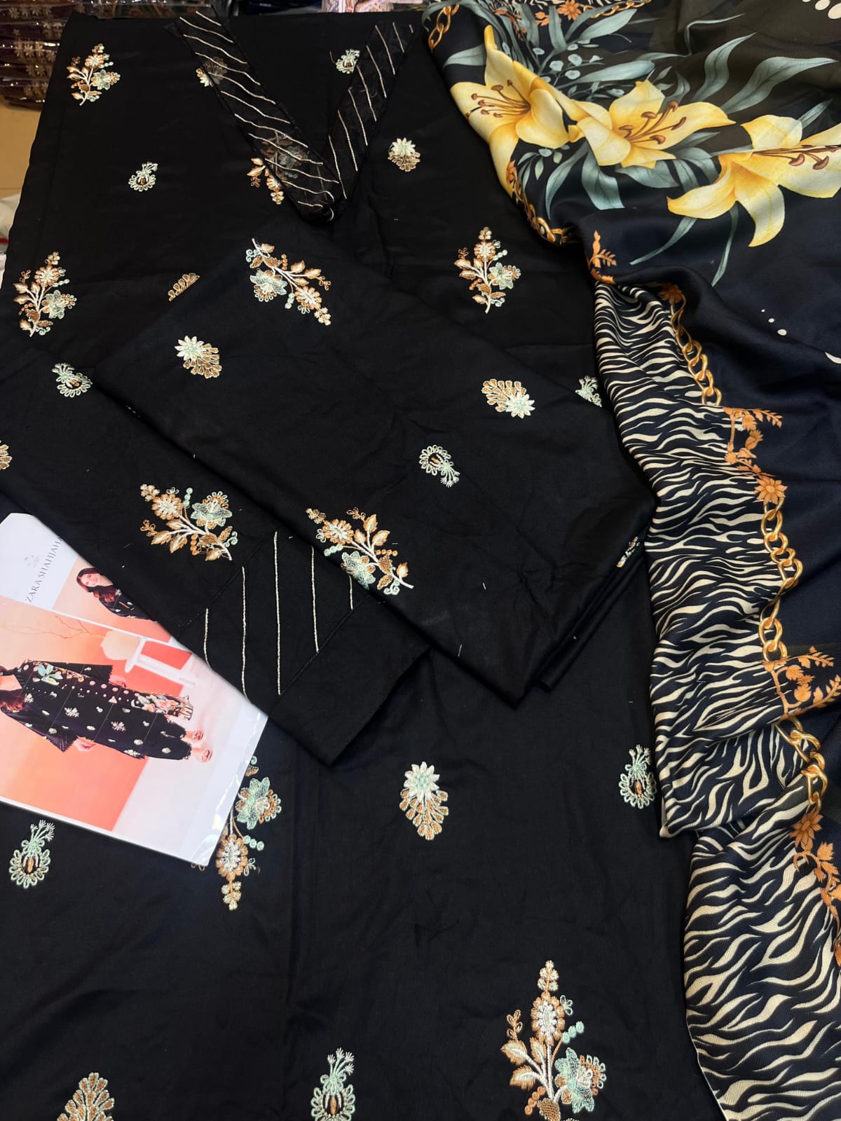 ✨ CoCo Zarashajhan Luxury Embroidered Dhanak 3PC Winter Collection 2025 ✨ - Buyora online✨ CoCo Zarashajhan Luxury Embroidered Dhanak 3PC Winter Collection 2025 ✨Buyora onlineBuyora online✨ CoCo Zarashajhan Luxury Embroidered Dhanak 3PC Winter Collection 2025 ✨