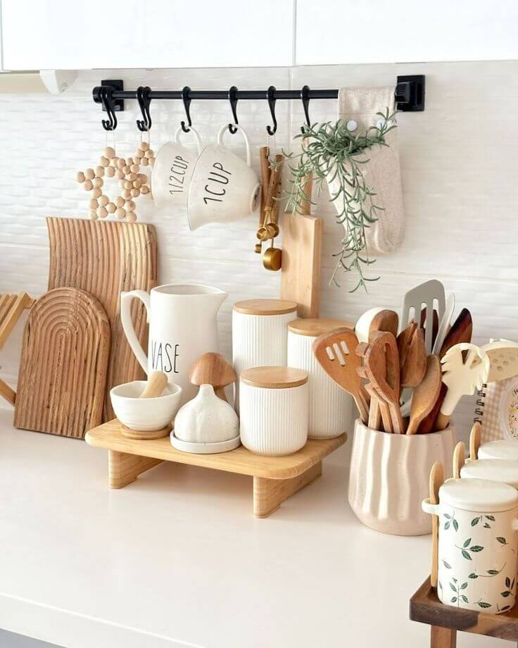Kitchen Supplies - Stylish kitchen utensils and decor essentials