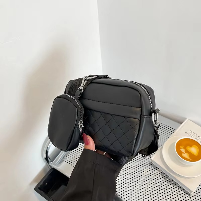 Stylish Convertible Crossbody Bag for Girls – PU Leather Waterproof Shoulder Handbag (Black)