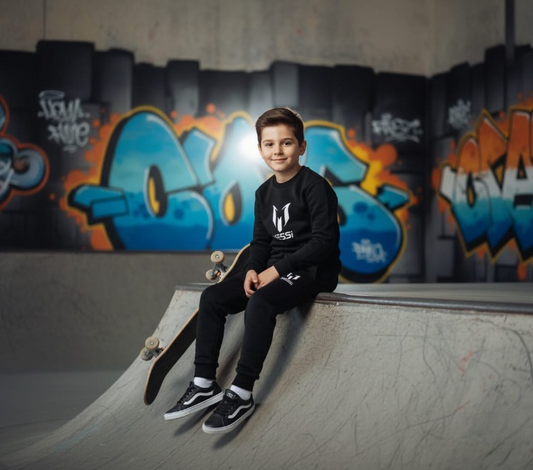 Kids Missi Printed Black & Black Tracksuit Set | Winter Fleece Sweatshirt & Trouser Outfit for Boys & Girls – Warm, Cozy & Stylish extra large