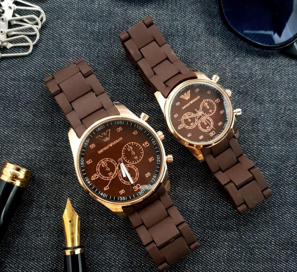 *2 Pcs Unisex Stainless Steel Chronograph Couple Watches – Round Multicolor Design*